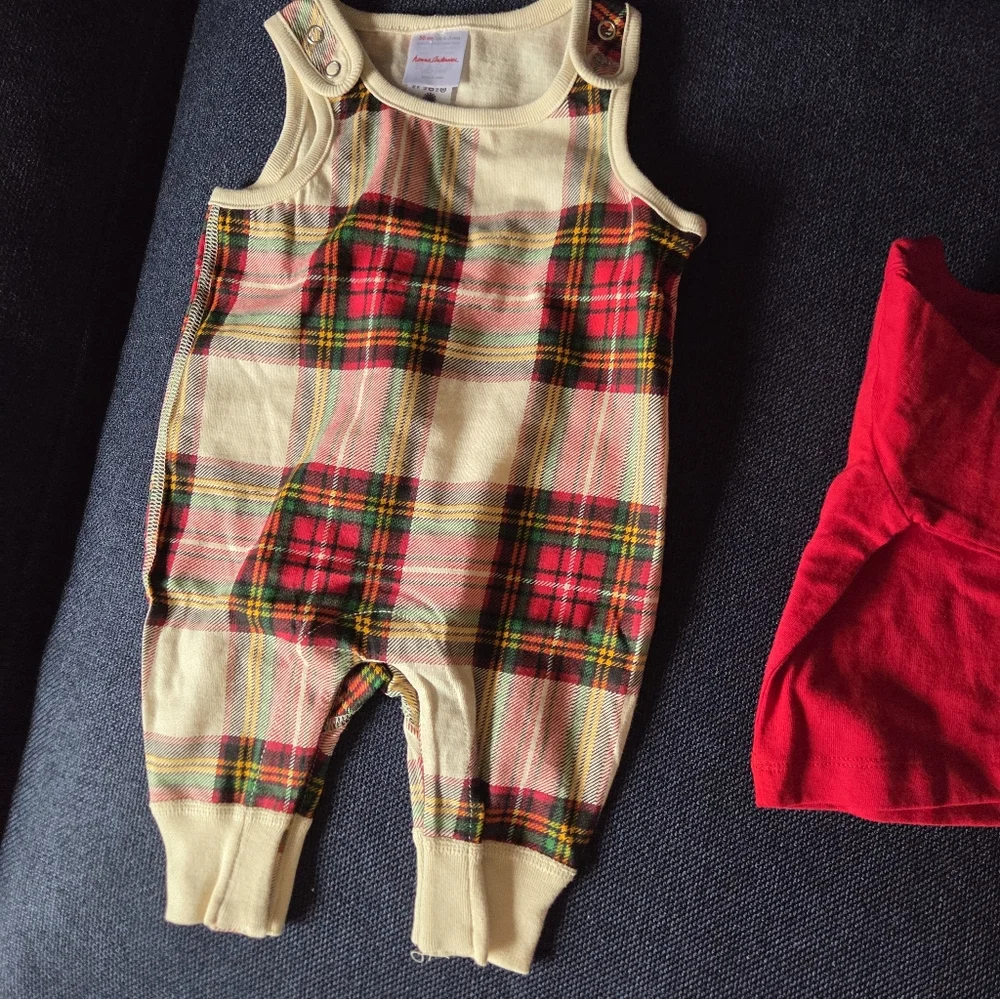 Hanna Andersson Holiday Plaid With Red Tshirt 0-3months